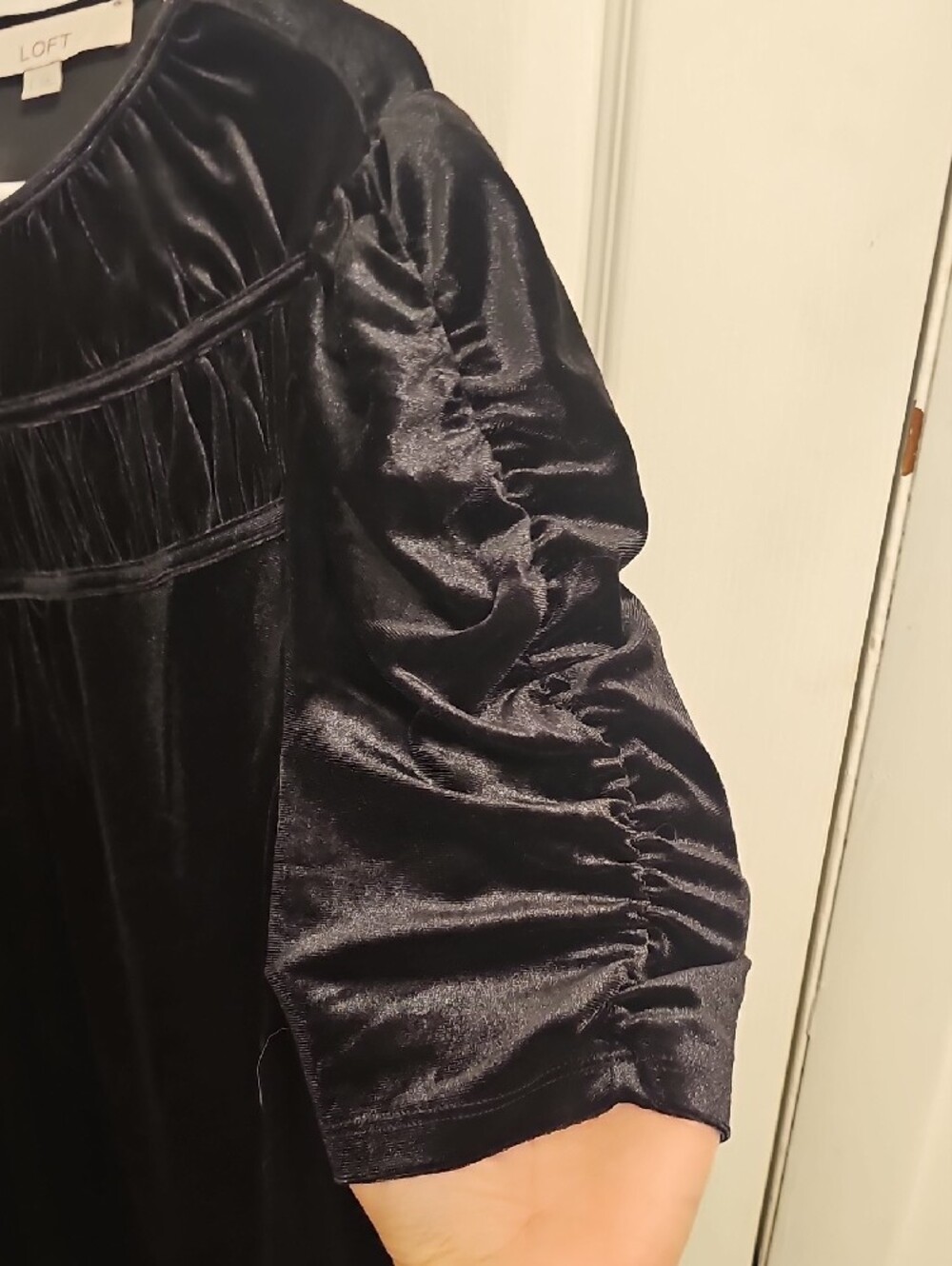 LOFT Black Velvet Puff Sleeve Blouse - Picture 4 of 6